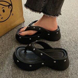 Black Star-Embellished Women's Platform Sandals